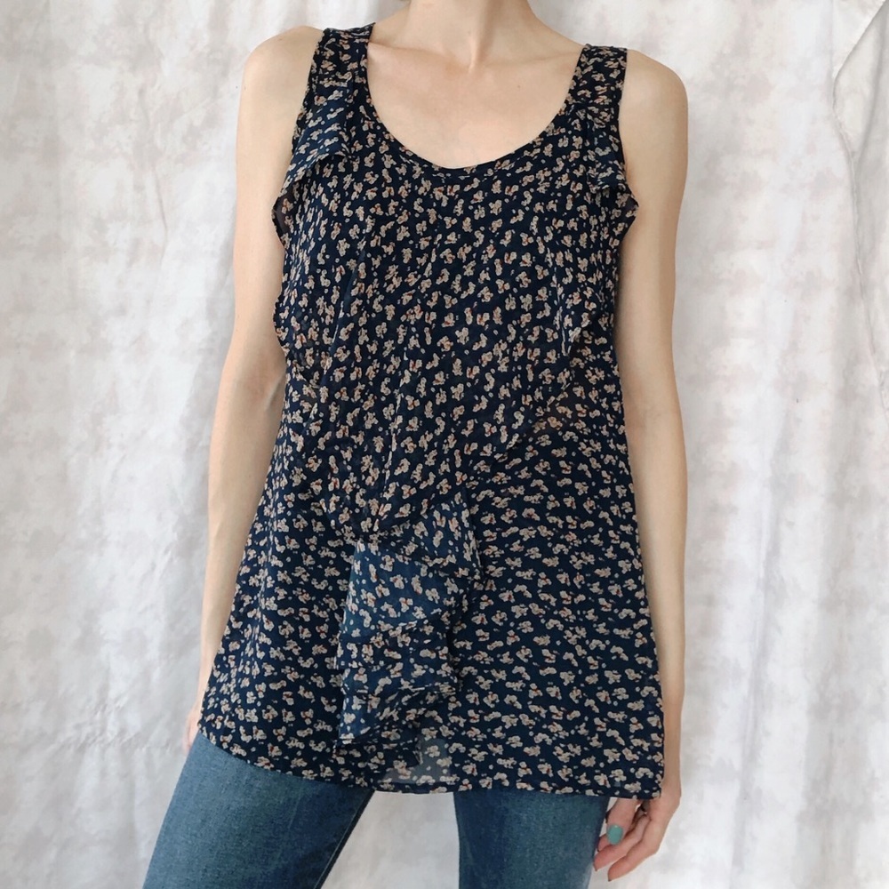 MINE Sleeveless Ruffle Front Blouse Size Women’s Size Medium